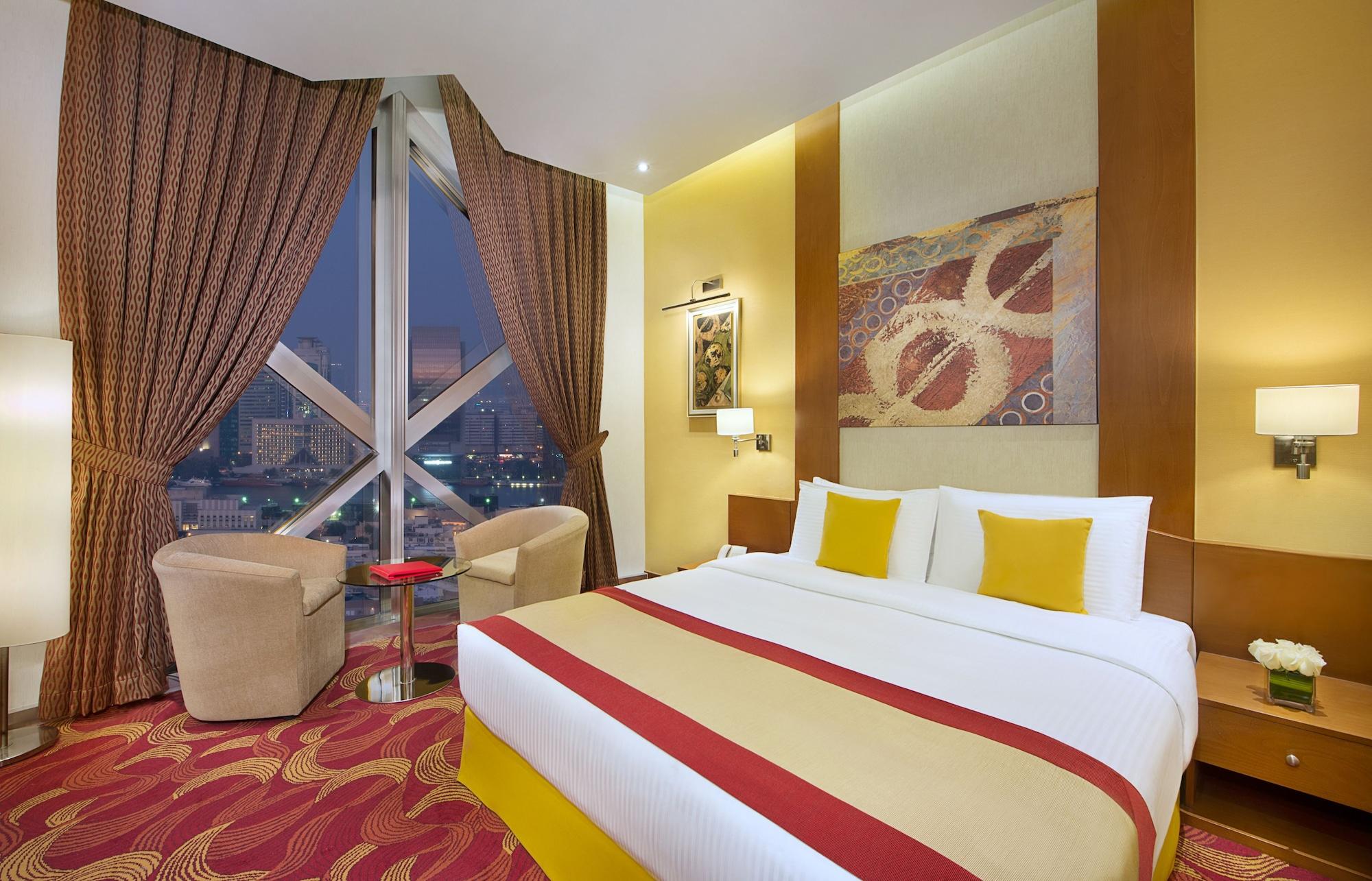 City Seasons Towers Hotel Dubai. City Seasons Towers 4*. City Seasons 4 отель в Дубае. City Seasons Towers 4 бур-Дубай.